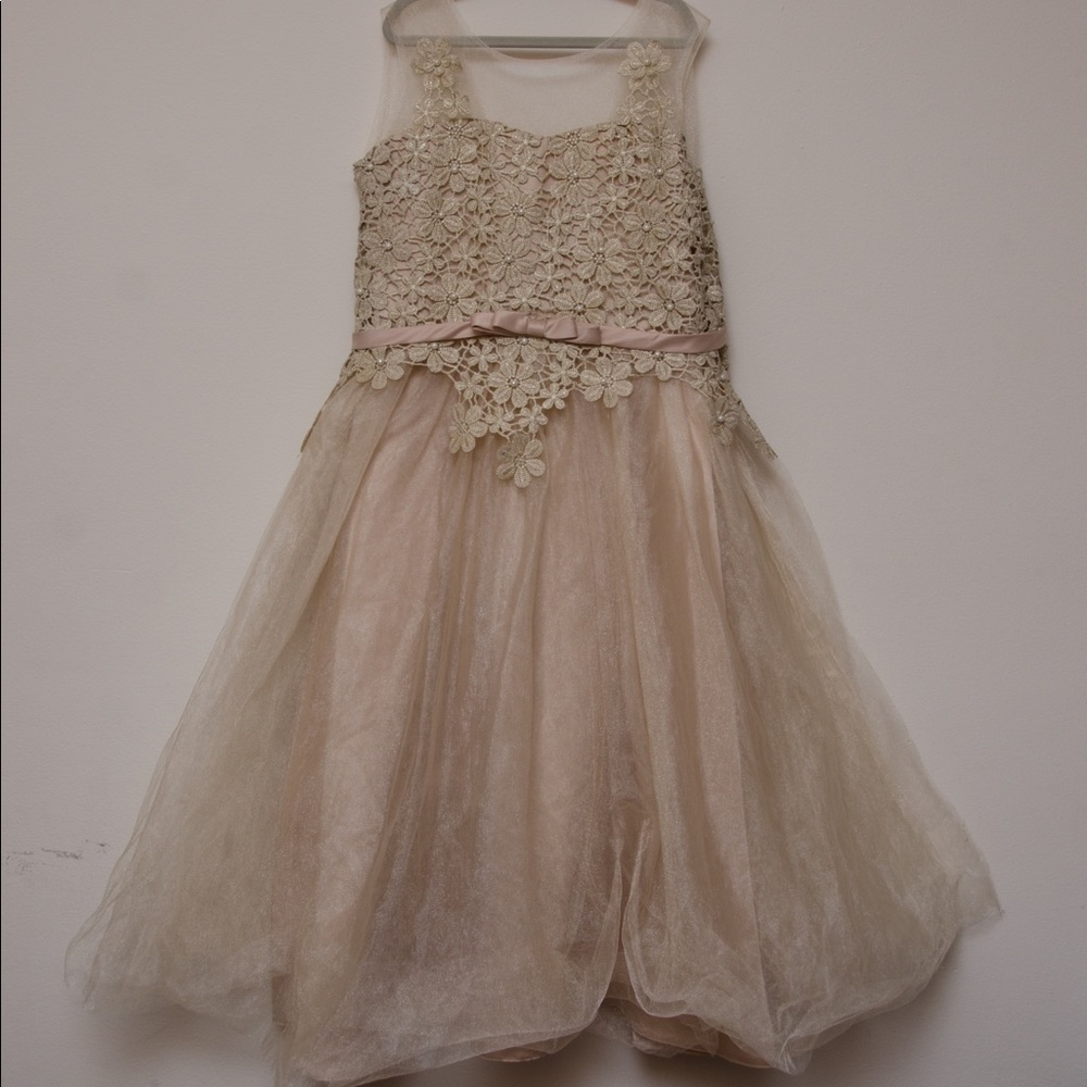 Trish Scully Girls Gold Dress Size 8